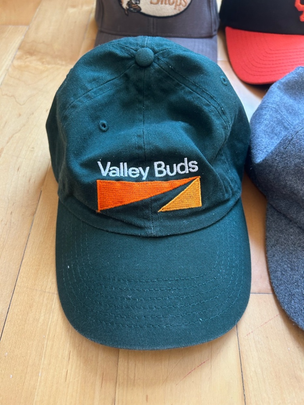 Baseball Caps - Picture 2 of 8